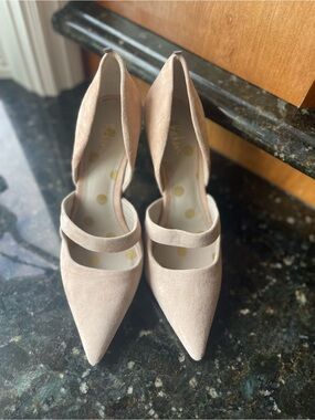 Borden Adrianna courts pink Women’s Pointed-Toe heel